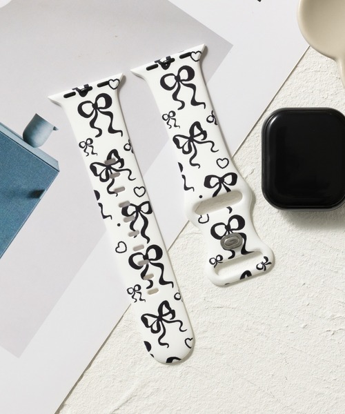 emonique(エモニーク)の「シリコン製 リボン柄 ハート柄 アップルウォッチバンド Apple Watch バンド【38mm/40mm/41mm 対応】(デジタル腕時計・レディース・ピンク/ローズ/C/ブルー/B/ブラック/D/A・38)」の1枚目の写真