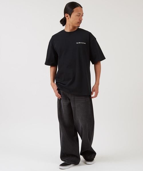 En serio TOKYO(エンソリオトーキョー)の「【SIDEWAYSTANCE】Our-life-is-our-art半袖Tシャツ 70784(Tシャツ/カットソー・メンズ・ブラック/ホワイト・X-LARGE/SMALL/LARGE/MEDIUM)」の9枚目の写真