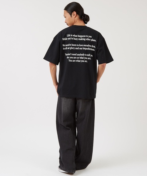 En serio TOKYO(エンソリオトーキョー)の「【SIDEWAYSTANCE】Our-life-is-our-art半袖Tシャツ 70784(Tシャツ/カットソー・メンズ・ブラック/ホワイト・X-LARGE/SMALL/LARGE/MEDIUM)」の10枚目の写真
