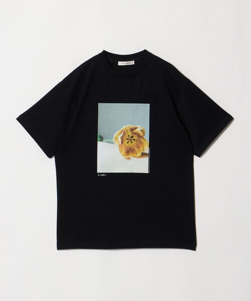 AEWEN MATOPH(イウエン マトフ)の「<Kei Sakakura for AEWEN MATOPH>フォトTシャツ Tulip on body(Tシャツ/カットソー・レディース・ブラック/ホワイト・FREE)」の2枚目の写真