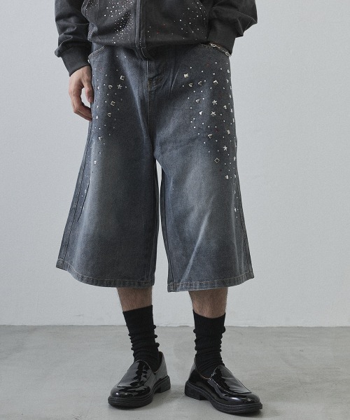 Shoowtime(ショウタイム)の「Rhinestone Baggy Denim Shorts / ラインストーンバギーデニムショーツ(デニムパンツ・メンズ・ライトブルー・MEDIUM/LARGE/X-LARGE)」の2枚目の写真