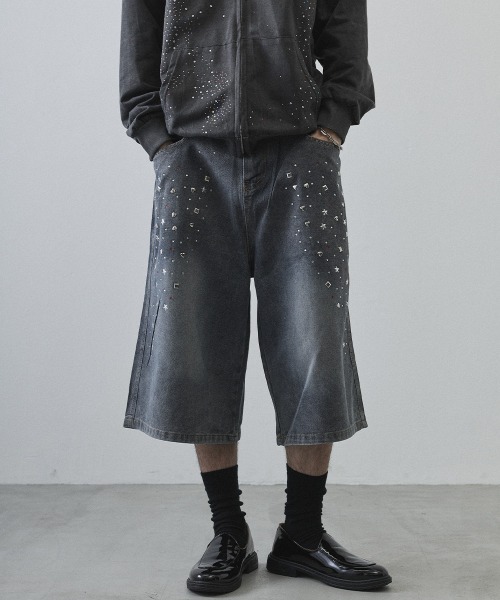 Shoowtime(ショウタイム)の「Rhinestone Baggy Denim Shorts / ラインストーンバギーデニムショーツ(デニムパンツ・メンズ・ライトブルー・MEDIUM/LARGE/X-LARGE)」の4枚目の写真