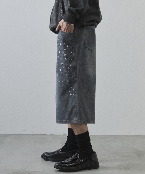 Shoowtime(ショウタイム)の「Rhinestone Baggy Denim Shorts / ラインストーンバギーデニムショーツ(デニムパンツ・メンズ・ライトブルー・MEDIUM/LARGE/X-LARGE)」の8枚目の写真