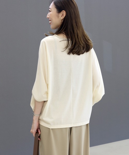 Aletta vita(アレッタビータ)の「機能素材T/C天竺ドルマンプルオーバー(Tシャツ/カットソー・レディース・チャコール/アイボリー・FREE)」の22枚目の写真