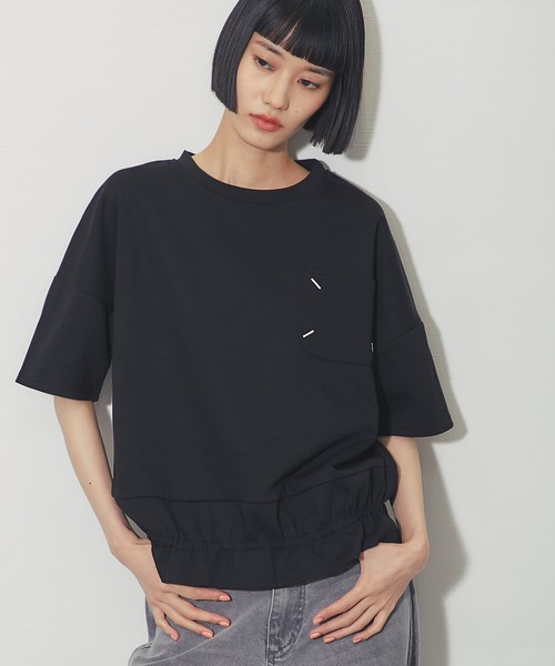 ANOTHER S(アナザーエス)の「配色ステッチポケット 前ギャザープルオーバー(Tシャツ/カットソー・レディース・ブラック/ホワイト/ベージュ/ブラウン・FREE)」の2枚目の写真