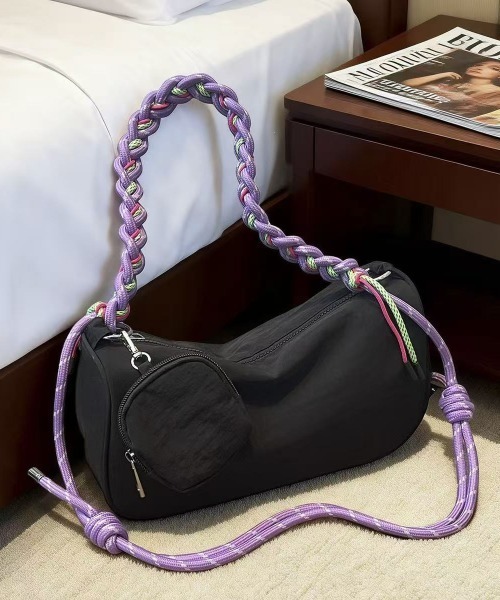 LETee(レティー)の「カラフルロープが主役!コンパクトなのに存在感抜群のミニショルダーバッグ(ショルダーバッグ・レディース・ブラック/アイボリー/グレー/パープル・FREE)」の20枚目の写真