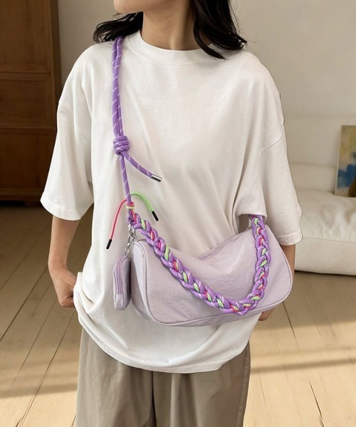 LETee(レティー)の「カラフルロープが主役!コンパクトなのに存在感抜群のミニショルダーバッグ(ショルダーバッグ・レディース・ブラック/アイボリー/グレー/パープル・FREE)」の5枚目の写真