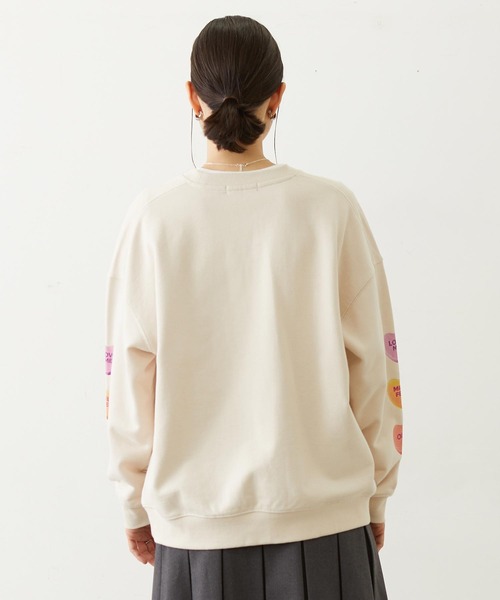 MILKFED.(ミルクフェド)の「SWEETHEARTS CANDY SWEAT TOP(スウェット・レディース・アッシュ/オフホワイト/ライトパープル・L/M)」の12枚目の写真