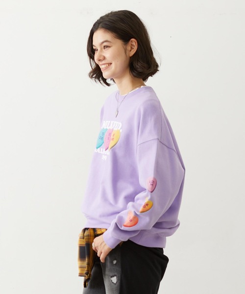 MILKFED.(ミルクフェド)の「SWEETHEARTS CANDY SWEAT TOP(スウェット・レディース・アッシュ/オフホワイト/ライトパープル・L/M)」の18枚目の写真
