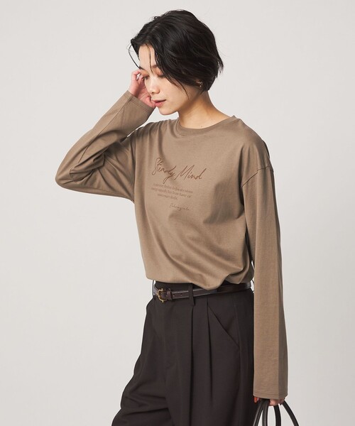 green label relaxing(グリーンレーベルリラクシング)の「ロゴ ロングスリーブ Tシャツ(Tシャツ/カットソー・レディース・その他1/オフホワイト/ベージュ/ダークグレー・FREE)」の3枚目の写真