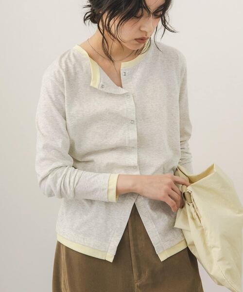 KBF(ケイビーエフ)の「バイカラーアシメタックトップス(Tシャツ/カットソー・レディース・オートミール/ブラウン/グレー・ONE)」の1枚目の写真