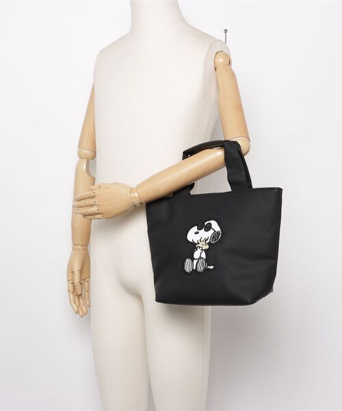 1PIU1UGUALE3  RELAX （ウノピゥウノウグァーレトレ リラックス）の「【1PIU1UGUALE3 RELAX】SNOOPY & WOODSTOCK LINESTONE BAG（ショルダーバッグ・メンズ・ブラック・FREE）」の5枚目の写真