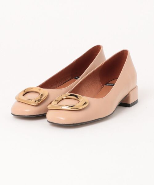 inter-chaussures(インターショシュール)の「【ANGEL ALARCON】ローヒールオーナメントパンプス(D1013D)(パンプス・レディース・ベージュ/ブラック・35/36/38)」の2枚目の写真