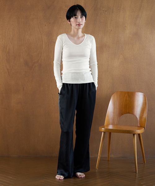 EMILY WEEK(エミリーウィーク)の「Super120's 2WAYウールプルオーバー(Tシャツ/カットソー・レディース・ホワイト/チャコールグレー/ボルドー・FREE)」の15枚目の写真