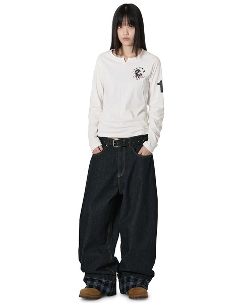 Openyard(オープンヤード)の「『Openyard/オープンヤード』SLIT NECK HORSE LONG SLEEVE TEE/スリットネックホース長袖Tシャツ(Tシャツ/カットソー・メンズ・ブラック/ホワイト・S/M/L)」の9枚目の写真