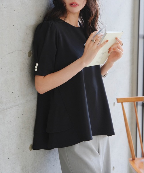KOBE LETTUCE（コウベレタス）の「[ オフィスカジュアル ] シワになりにくいストレッチバックフリルトップス（シャツ/ブラウス・レディース・グレイッシュベージュ/オフホワイト/ブラック・M）」の6枚目の写真
