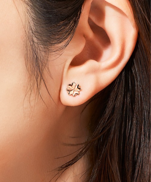 Jewel closet by L&Co.(ジュエルクローゼットバイエルアンドコー)の「K10 クローバー ピアス(YG・PG)(ピアス(両耳用)・レディース・ピンクゴールド/イエローゴールド・FREE)」の6枚目の写真