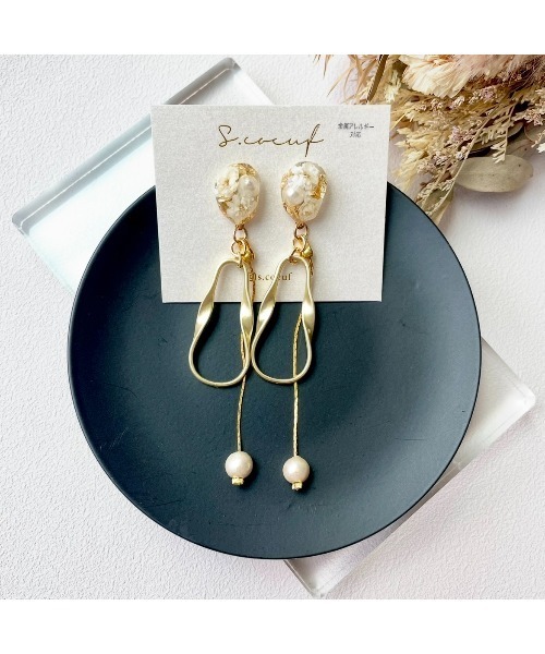 tone（トーン）の「【S.coeuf】【S.coeuf】金属アレルギー対応ピアス　１粒のお花×チェーンとコットンパール(MA)（ピアス（両耳用）・レディース・シルバー/ゴールド・FREE）」の2枚目の写真