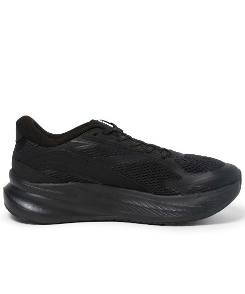 PUMA（プーマ）の「プーマ PUMA マックスストライド LITE LS EASE IN（スニーカー・メンズ・ブラック・27.5cm/27.0cm/26.5cm/25.5cm/28.0cm/25.0cm）」の4枚目の写真