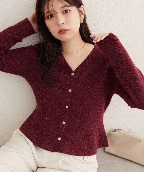 natural couture(ナチュラルクチュール)の「ラメペプラムニット(ニット/セーター・レディース・ネイビー/オフホワイト/サックスブルー/ピンク/ボルドー・FREE)」の8枚目の写真