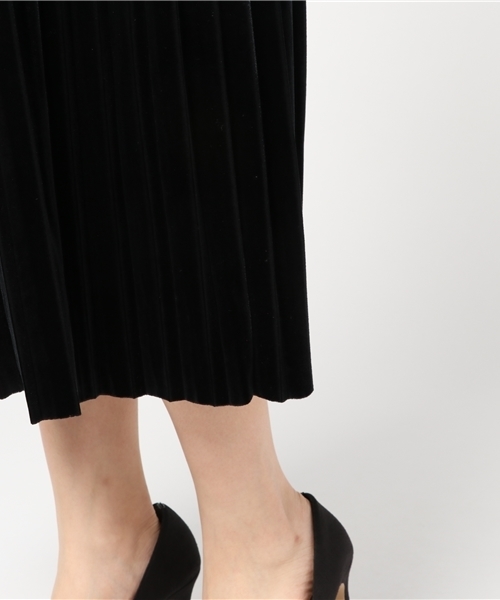 VENCEEXCHANGE（ヴァンスエクスチェンジ）の「ベロアプリーツスカート                   （スカート・レディース・グレー/ブラック/ベージュ・MEDIUM）」の9枚目の写真