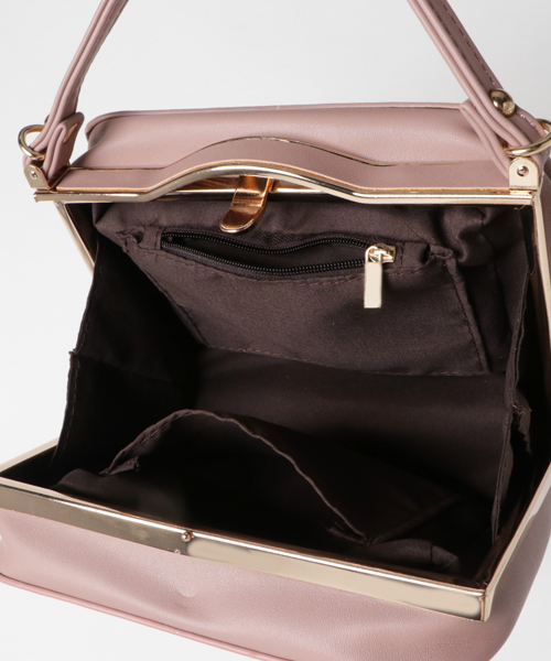 PLAIN CLOTHING（プレーンクロージング）の「ミニスクエアショルダーバッグ【PLAIN CLOTHING】（ショルダーバッグ・レディース・ベージュ/ピンク/ブラック/カーキ・FREE）」の11枚目の写真