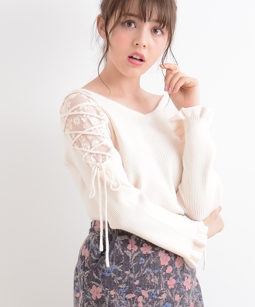 MAJESTIC LEGON（マジェスティックレゴン）の「【WEB限定価格】レース編み上げニットプルオーバー（ニット/セーター・レディース・グリーン/ブラック/ピンク系その他/マスタード/アイボリー/ピンク・MEDIUM）」の13枚目の写真