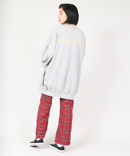 PUNYUS（プニュズ）の「バックロゴ切り替えスウェット（スウェット・レディース・ワイン/ブラック/杢グレー・4/3）」の6枚目の写真