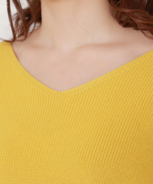 N.（N. Natural Beauty Basic）（エヌエヌナチュラルビューティーベーシック）の「ハイゲージアゼＶネックニット（ニット/セーター・レディース・ホワイト/イエロー/ピンク/ブルー/ネイビー・MEDIUM）」の12枚目の写真