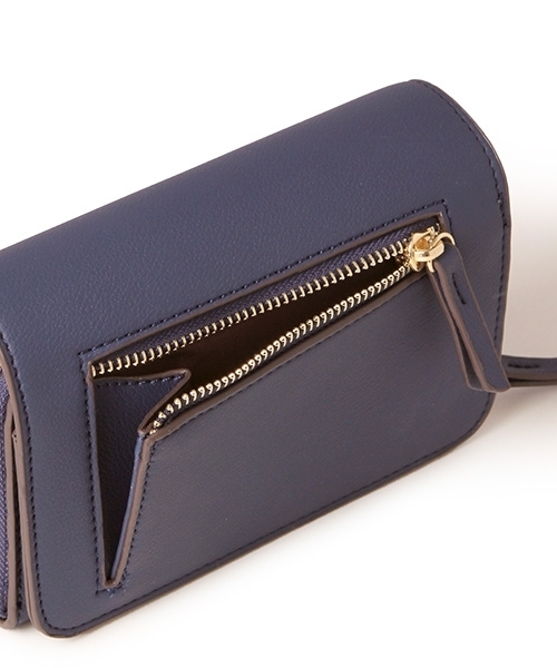 Andemiu（アンデミュウ）の「スクエアオサイフショルダーバッグ797356（ショルダーバッグ・レディース・ネイビー/オフホワイト/レッド・FREE）」の9枚目の写真