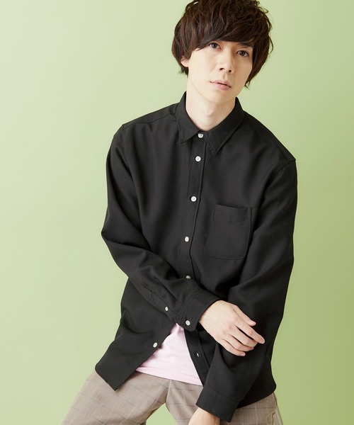 MONO-MART（モノマート）の「ポリトロリラックスレギュラーカラーL/Sシャツ（シャツ/ブラウス・メンズ・チャコールグレー/ブラック/ネイビー/ダークパープル/ライトベージュ/ダークベージュ/テラコッタ・M/L/XL）」の2枚目の写真