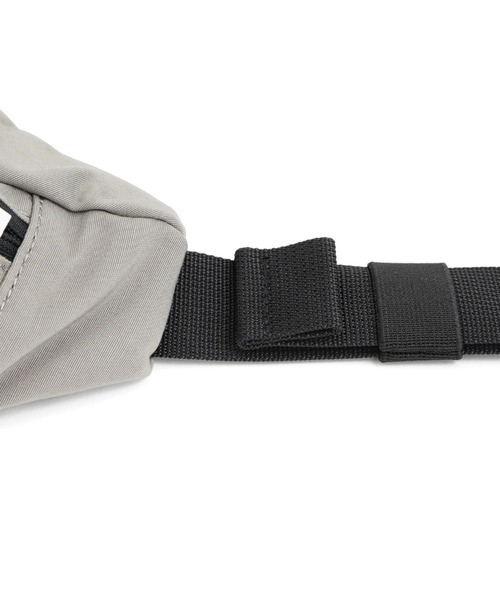 STANDARD SUPPLY（スタンダードサプライ）の「スタンダードサプライ / SIMPLICITY シンプリシティ / FANNY PACK ファニーパック（ボディバッグ/ウエストポーチ・レディース・ブラック/グレー/ダークネイビー/ダークパープル/チャコールグレー/ブルー/ベージュ/マスタード/レッド/グリーン/イエロー/ストーン/オレンジ/ダークブラウン/モカ/キナリ/コバルトブルー/サンドベージュ・FREE/フリー）」の22枚目の写真