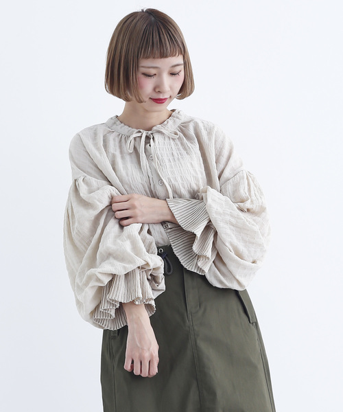 MERLOT（メルロー）の「シャドーチェックシャーリングブラウス2937（シャツ/ブラウス・レディース・ブラック/ベージュ/グリーン/キャメル・FREE）」の2枚目の写真