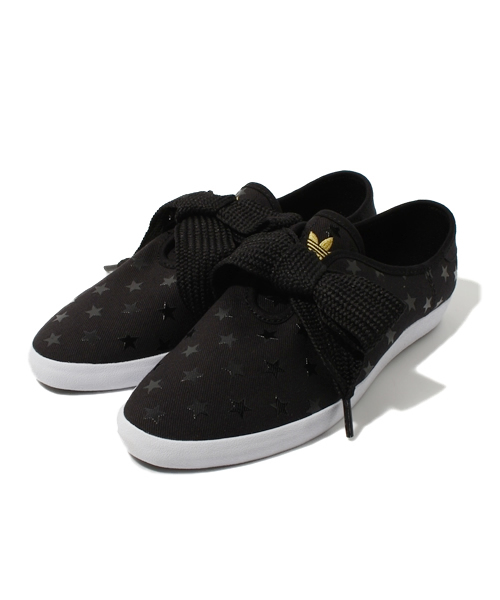 WHO'S WHO gallery（フーズフーギャラリー）の「【adidas】RELACE LOW（スニーカー・レディース・ブラック/ネイビー/ホワイト・23.5cm/24.5cm）」の3枚目の写真