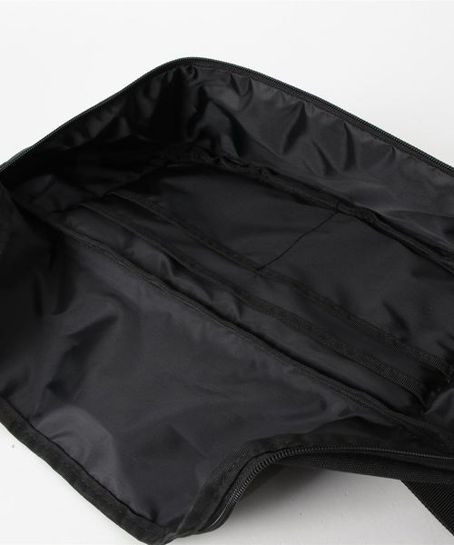 Dickies(ディッキーズ)の「Dickies/ディッキーズ ロゴ メッシュポケット ウエストバッグ/レジャーバッグ(ボディバッグ/ウエストポーチ・メンズ・ブラック/ブラック×ゴールド/ネイビー/ブラック系その他/ブラック系その他2/ブラック系その他5/ブラック系その他4/ブラック系その他3・FREE)」の9枚目の写真