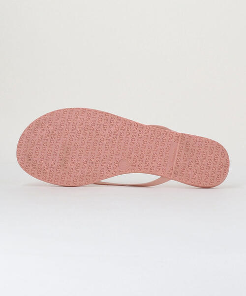 TKEES（ティキーズ）の「＜TKEES＞ソリッドレザービーチサンダル◆（ビーチサンダル・レディース・イエロー/ベージュ/ライトピンク/ブラック/ワインレッド/ネイビー/グレー・5/7/8/6）」の9枚目の写真