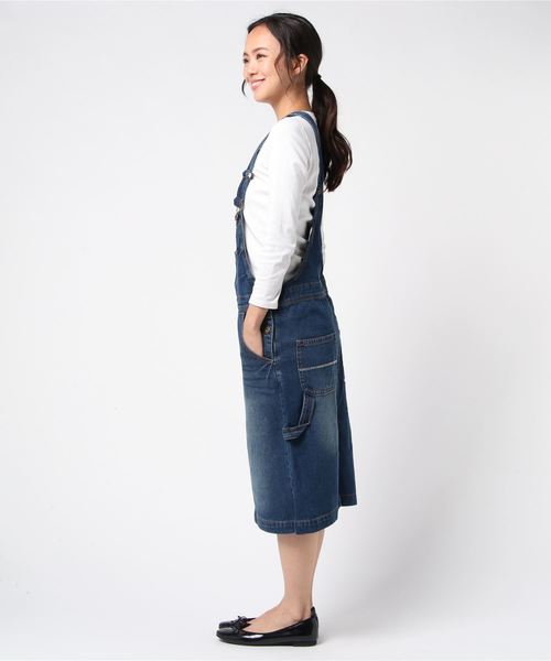 and it_（アンドイット）の「ウォッシュデニムスカートオーバーオール（サロペット/オーバーオール・レディース・ライトインディゴブルー/ワンウォッシュ・LARGE/MEDIUM）」の5枚目の写真
