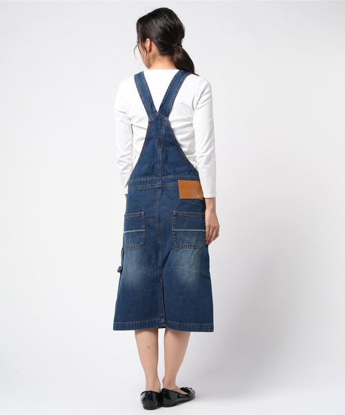 and it_（アンドイット）の「ウォッシュデニムスカートオーバーオール（サロペット/オーバーオール・レディース・ライトインディゴブルー/ワンウォッシュ・LARGE/MEDIUM）」の6枚目の写真