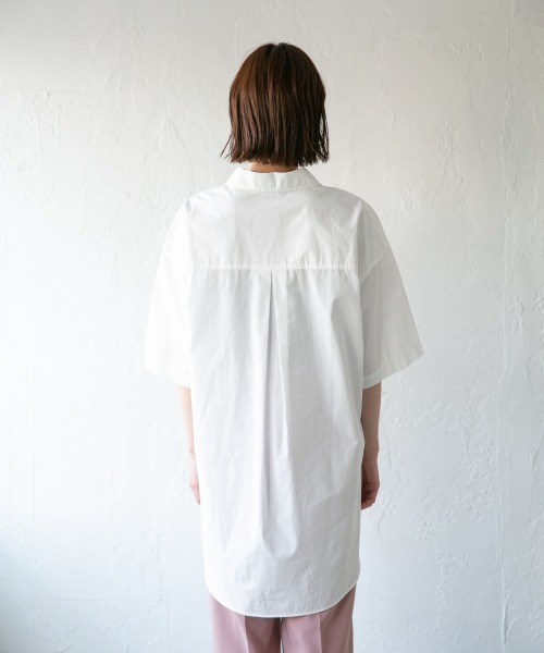 LOWRYS FARM（ローリーズファーム）の「ハーフスリーブチュニックシャツ　878586（シャツ/ブラウス・レディース・オフホワイト/イエロー/ブルー/ブラック・FREE）」の5枚目の写真