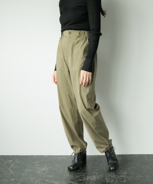 yuw(ユウ)の「ベイカーパンツ 893532(その他パンツ・レディース・ブラック/カーキ・MEDIUM/LARGE)」の1枚目の写真