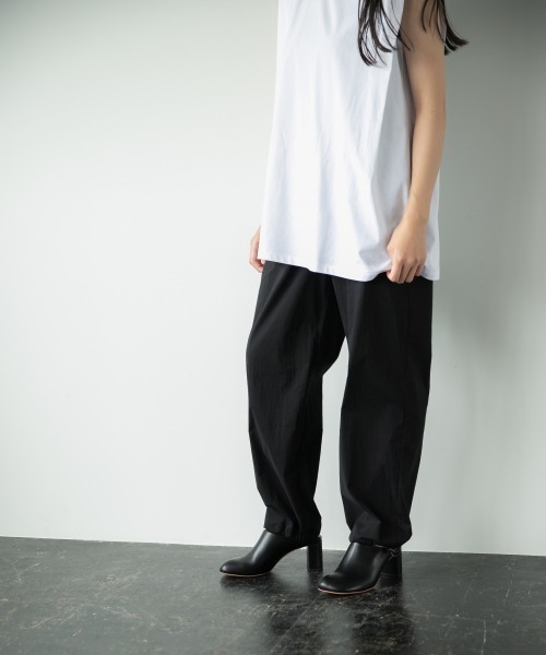 yuw(ユウ)の「ベイカーパンツ 893532(その他パンツ・レディース・ブラック/カーキ・MEDIUM/LARGE)」の2枚目の写真