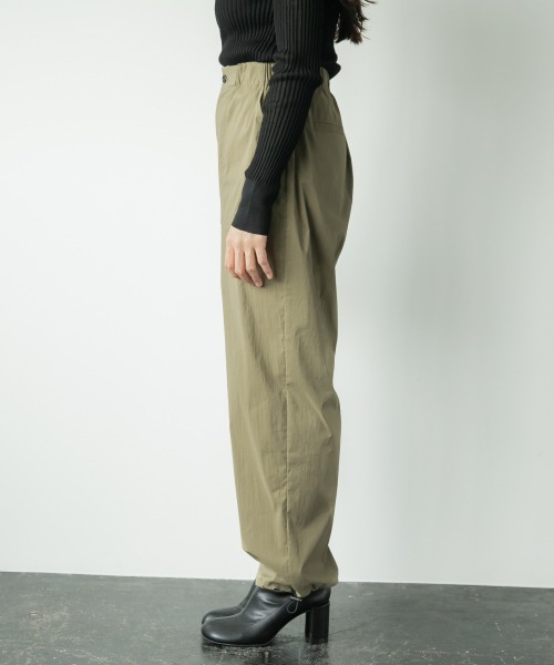 yuw(ユウ)の「ベイカーパンツ 893532(その他パンツ・レディース・ブラック/カーキ・MEDIUM/LARGE)」の5枚目の写真