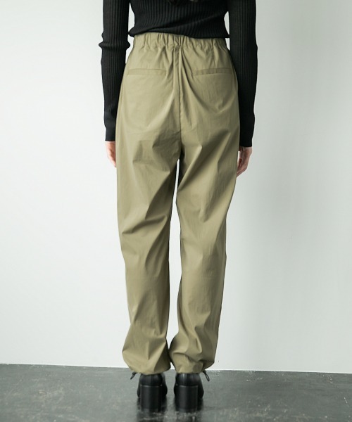 yuw(ユウ)の「ベイカーパンツ 893532(その他パンツ・レディース・ブラック/カーキ・MEDIUM/LARGE)」の14枚目の写真