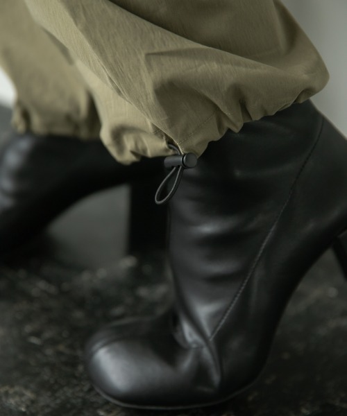 yuw(ユウ)の「ベイカーパンツ 893532(その他パンツ・レディース・ブラック/カーキ・MEDIUM/LARGE)」の6枚目の写真