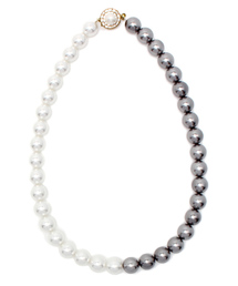 ガリャルダガランテ　パールネックレス GALLARDAGALANTE（ガリャルダガランテ）の「バイカラーパール