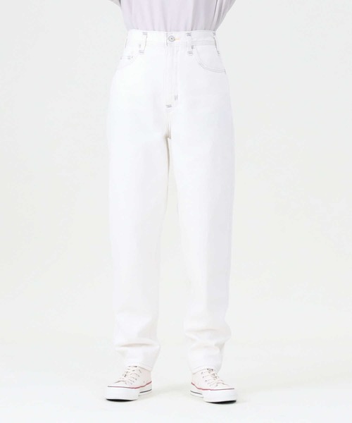 Levi's(リーバイス)の「【Levi's】「RED」ハイルーズテーパードパンツ(その他パンツ・レディース・ホワイト・24inch/25inch/26inch/27inch)」の10枚目の写真