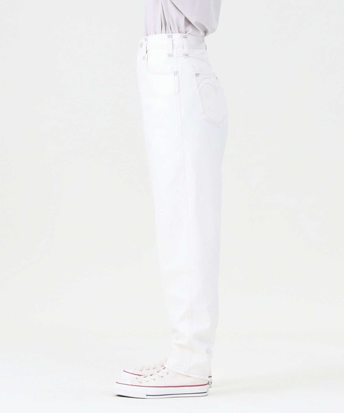 Levi's(リーバイス)の「【Levi's】「RED」ハイルーズテーパードパンツ(その他パンツ・レディース・ホワイト・24inch/25inch/26inch/27inch)」の11枚目の写真