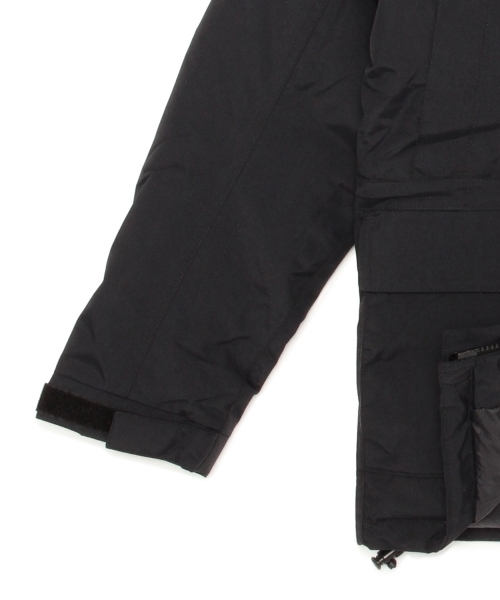 BEAMS BOY(ビームスボーイ)の「THE NORTH FACE / McMurdo Parka(ダウンジャケット/コート・レディース・ブラック/レッド/ブルー・150)」の21枚目の写真