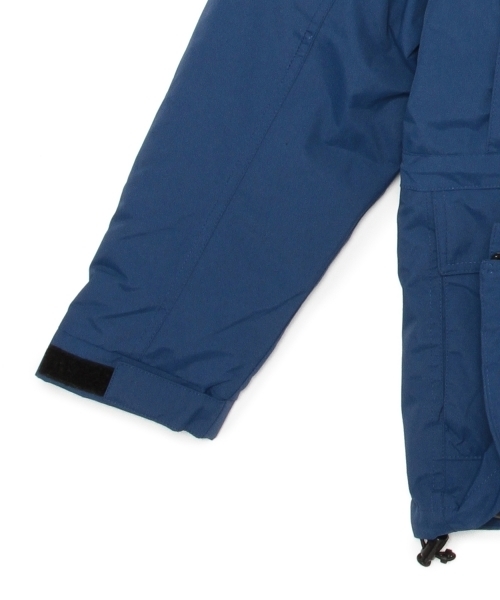 BEAMS BOY(ビームスボーイ)の「THE NORTH FACE / McMurdo Parka(ダウンジャケット/コート・レディース・ブラック/レッド/ブルー・150)」の18枚目の写真