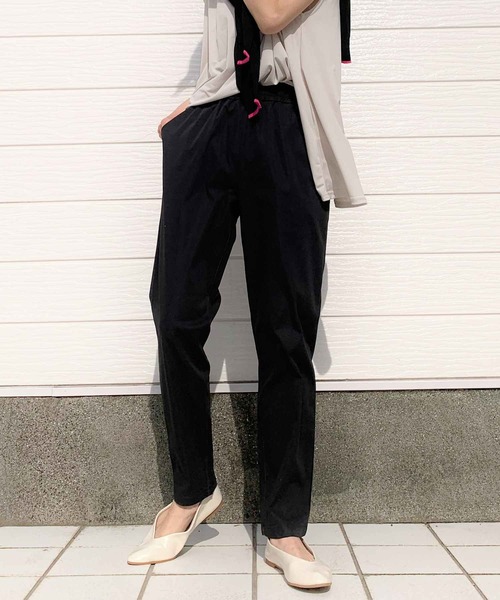 Q（キュー）の「ミリタリーイージーパンツ（その他パンツ・レディース・ブラック/カーキ/アイボリー/ブラック系その他/スモークピンク・MEDIUM）」の2枚目の写真